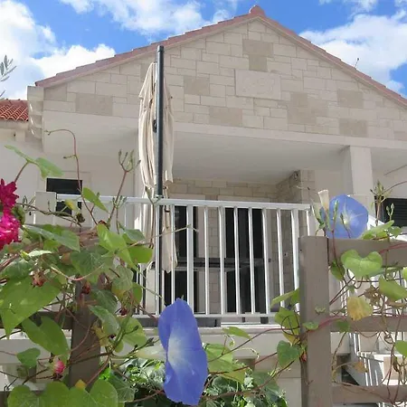 Villa-srece Apartment