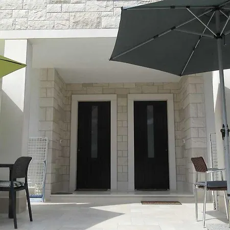 Villa-srece Apartment